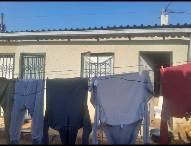 2 BEDROOM HOUSE FOR SALE IN GREENFIELD